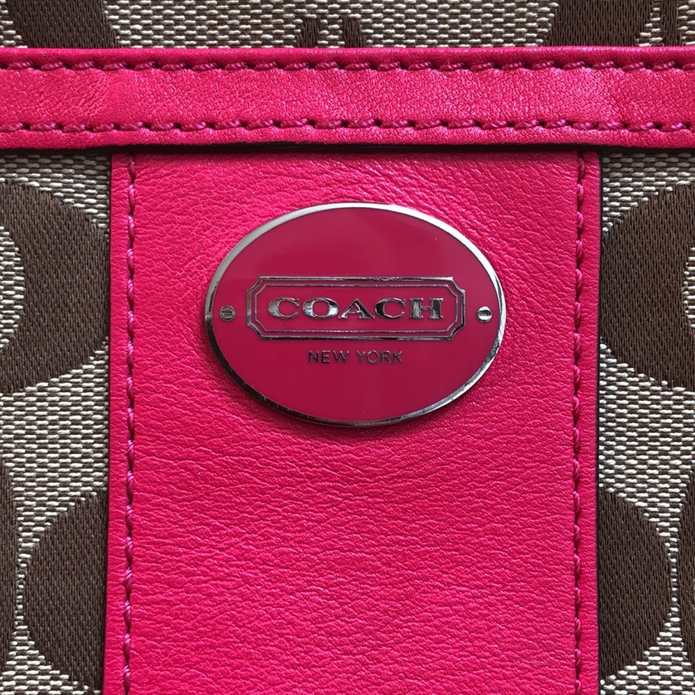 Coach Crossbody - Picture 6 of 8